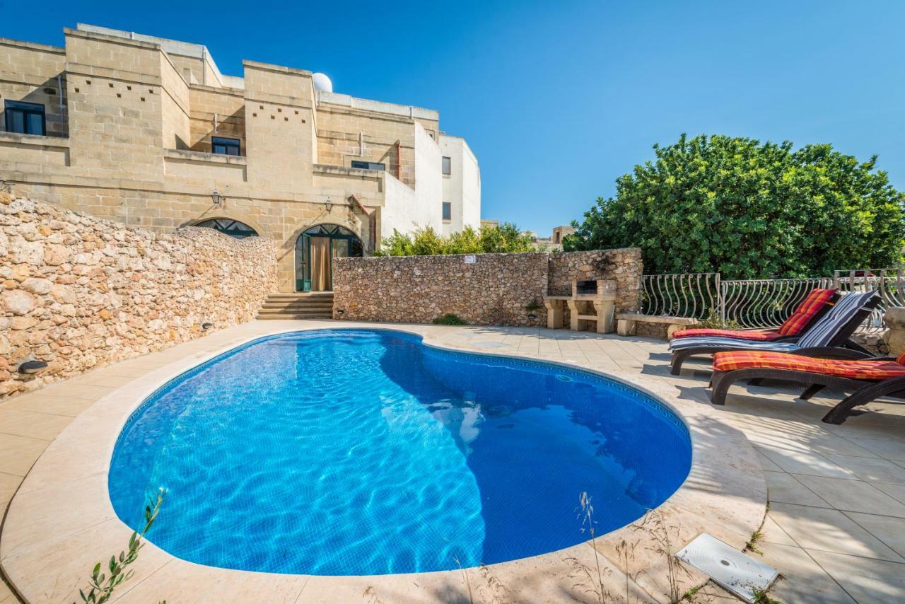 Sunset - Holiday Farmhouse With Large Private Pool In Island Of Gozo Nadur Kültér fotó