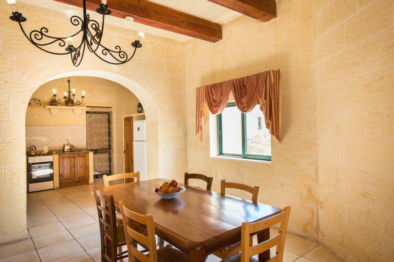 Sunset - Holiday Farmhouse With Large Private Pool In Island Of Gozo Nadur Kültér fotó