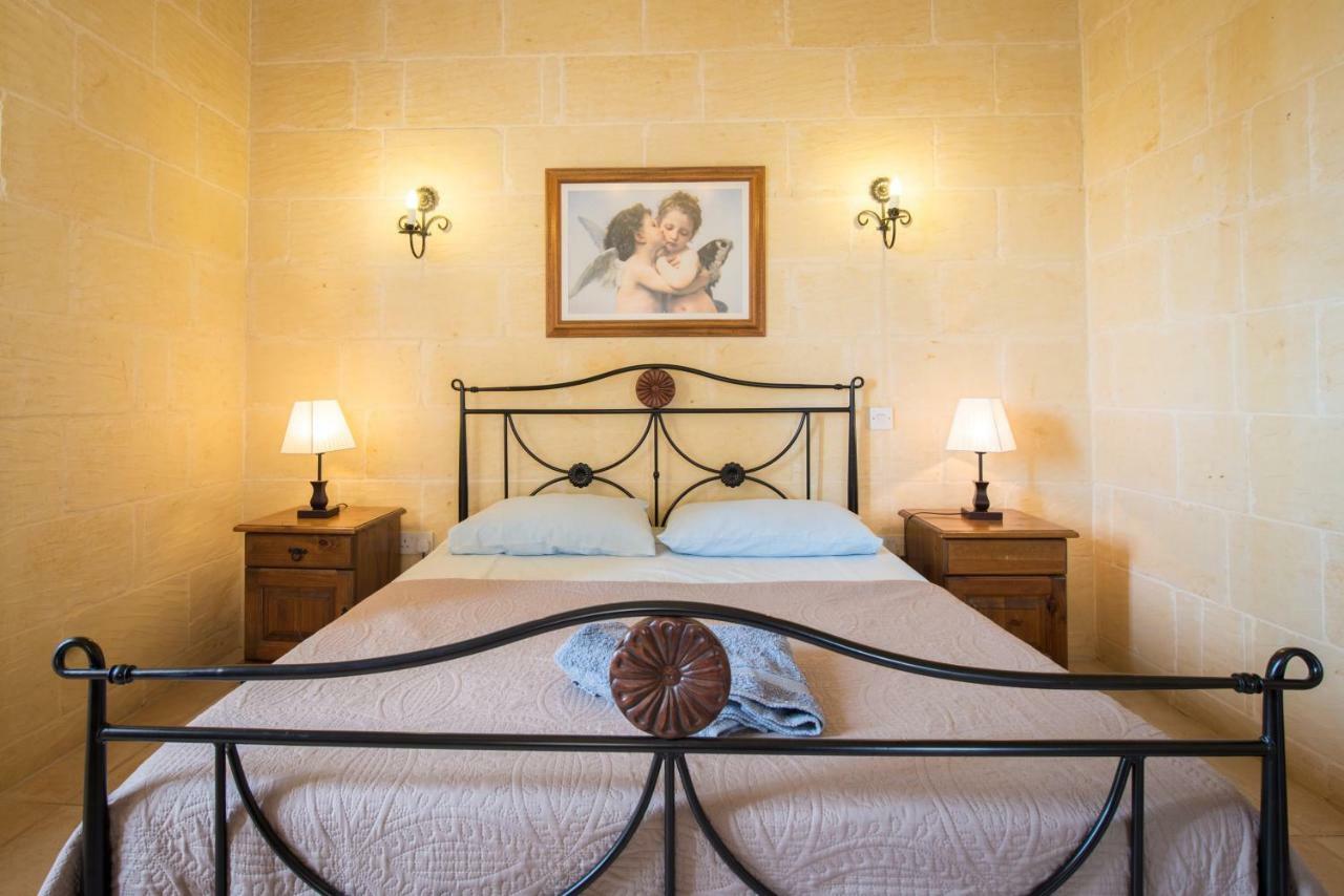Sunset - Holiday Farmhouse With Large Private Pool In Island Of Gozo Nadur Kültér fotó